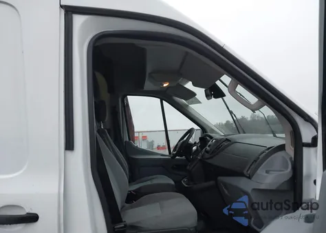 2018 Ford Transit-250 z USA, uszkodzony, nr VIN 1FTYR1CM5JKA05746